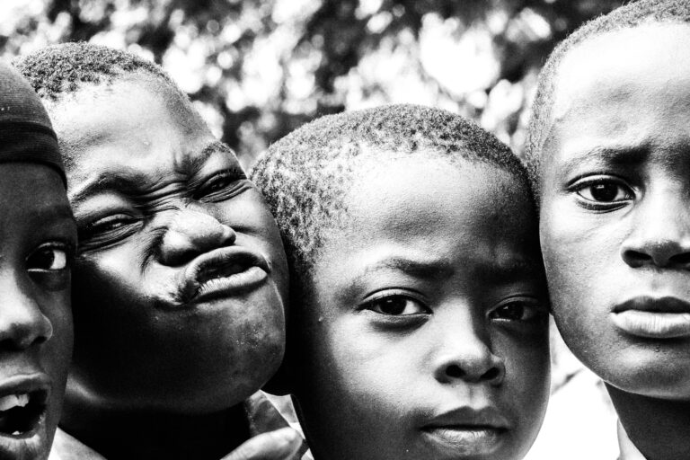 چگونه در عکاسی مستند به عمق واقعیت نزدیک شویم؟